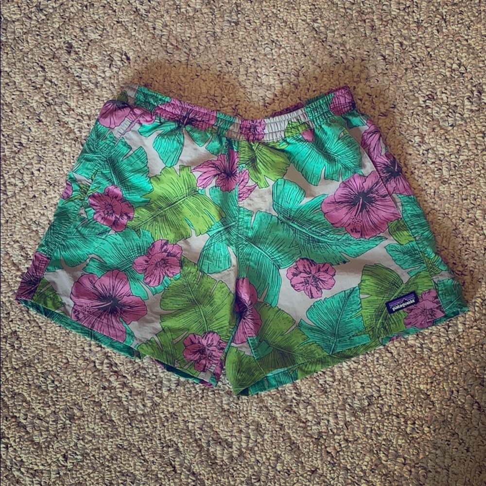 Patagonia 5” Baggies Brand New XS